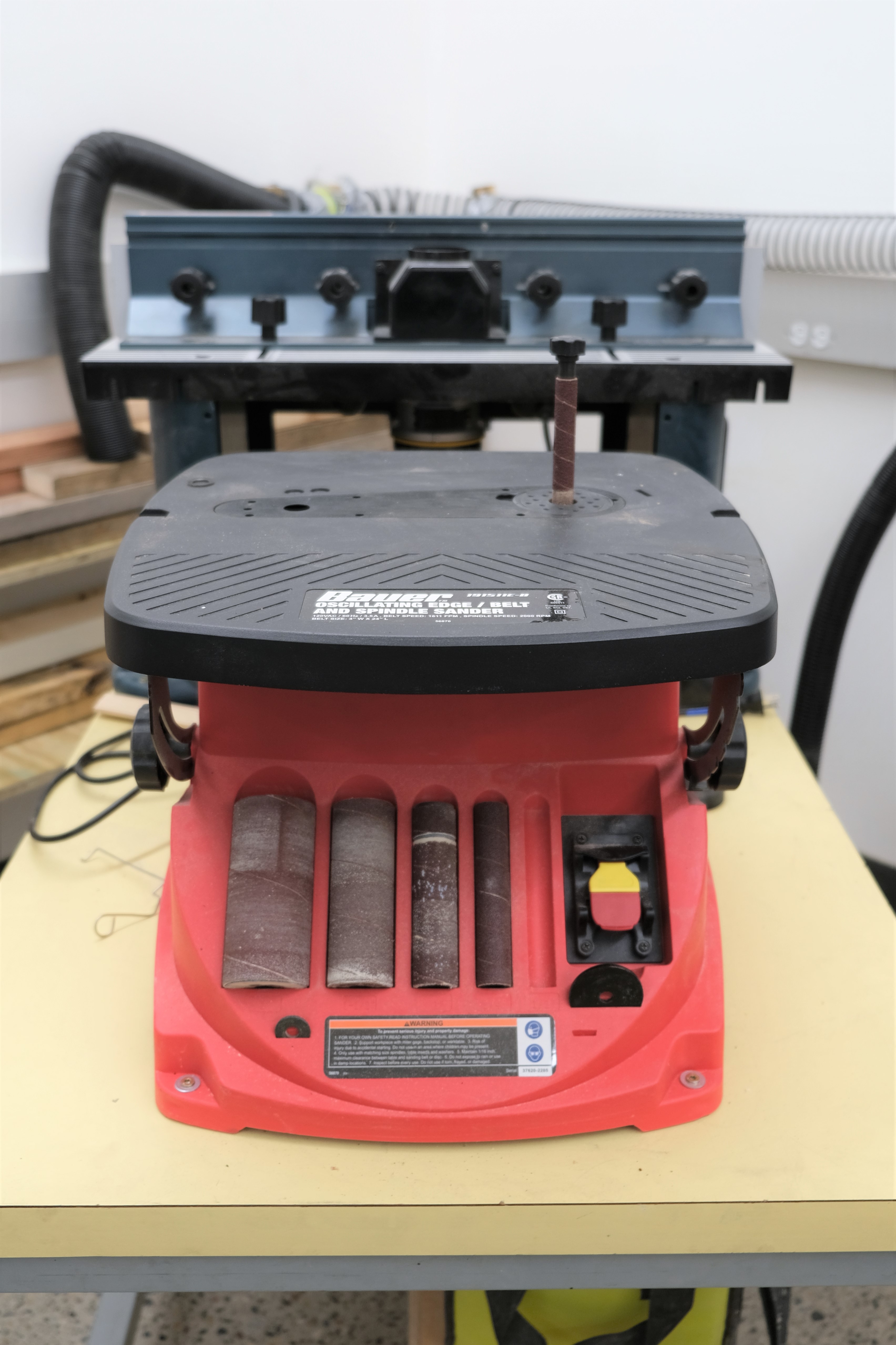 Spindle sander